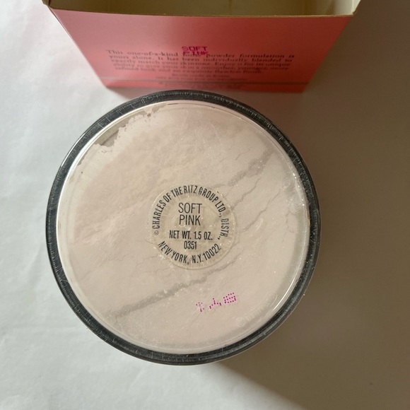 Charles of the Ritz custom blended powder brand new shade Soft Pink - Picture 15 of 16